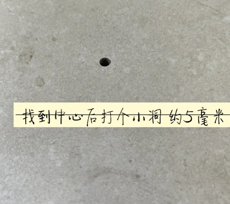 二道江瓷砖空鼓维修公司专业解答在瓷砖铺贴过程中，如果砂料搅拌不均匀，将会带来以下问题